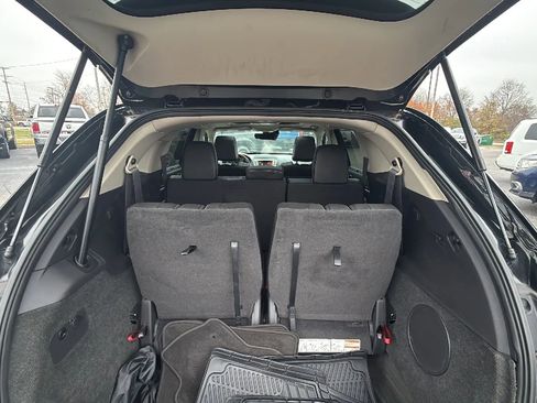 Used 2010 Lincoln MKT AWD image 14