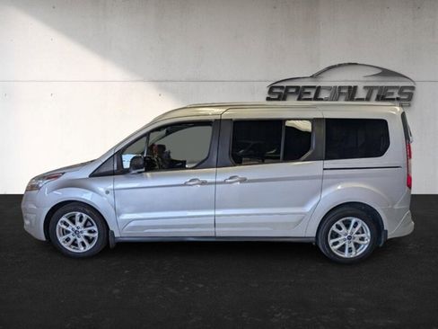 Used 2018 Ford Transit Connect XLT image 7