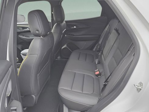 New 2026 Chevrolet TrailBlazer ACTIV w/ Convenience Package FWD image 19
