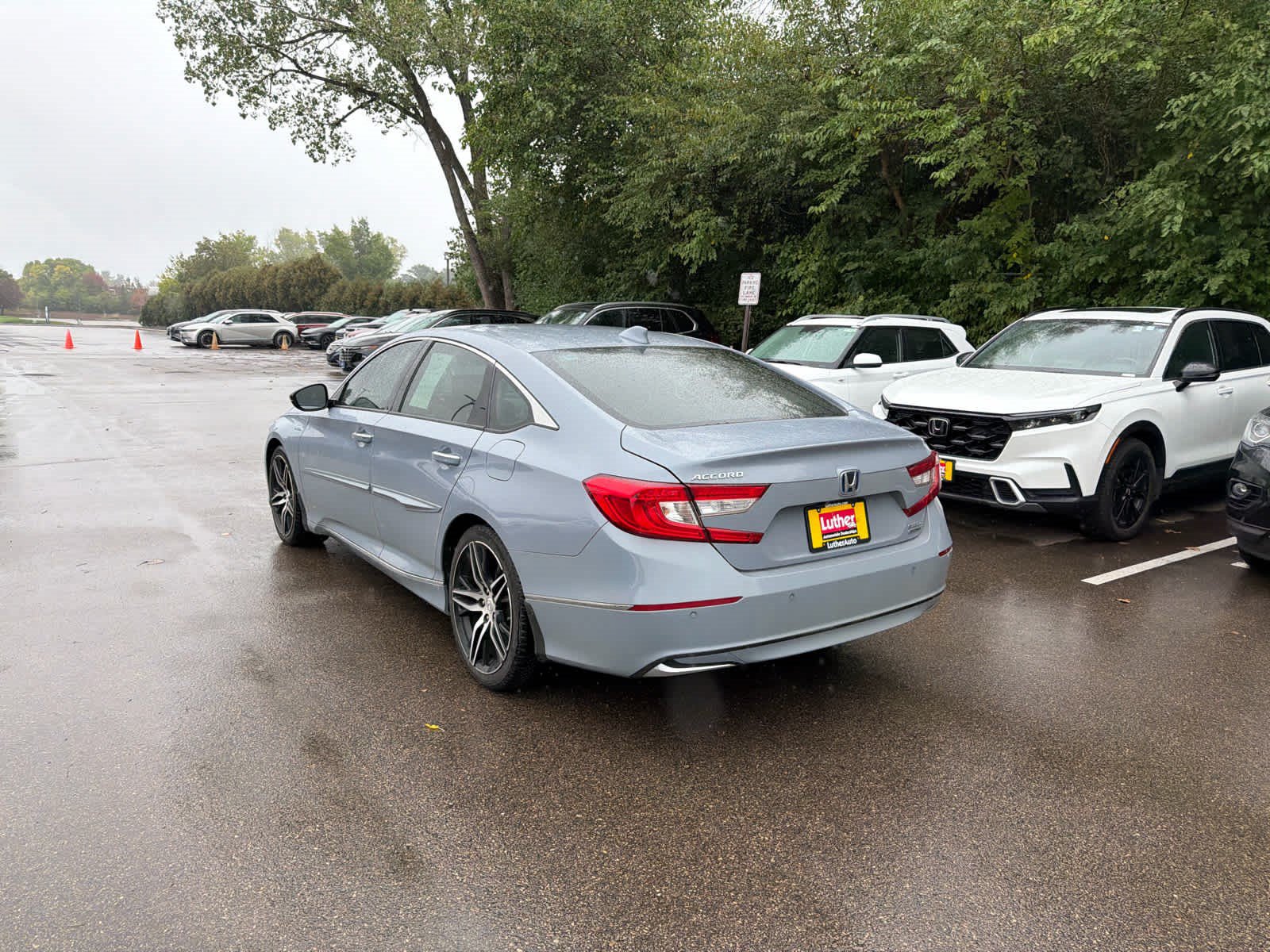 Used 2022 Honda Accord Touring image 3