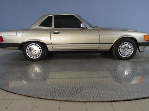 Used 1988 Mercedes-Benz 560 SL image 54