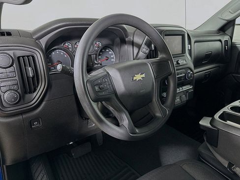 Used 2022 Chevrolet Silverado 1500 Custom image 9