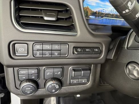 Used 2023 Chevrolet Tahoe High Country image 27