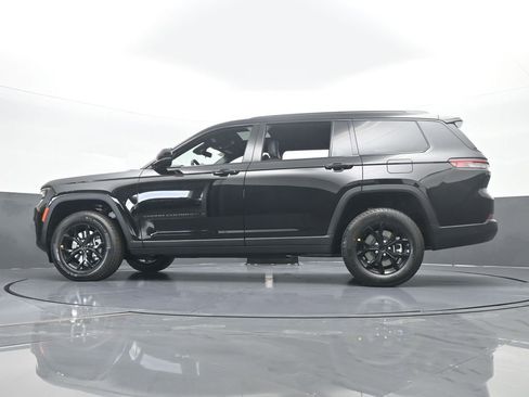 New 2025 Jeep Grand Cherokee L Altitude image 52