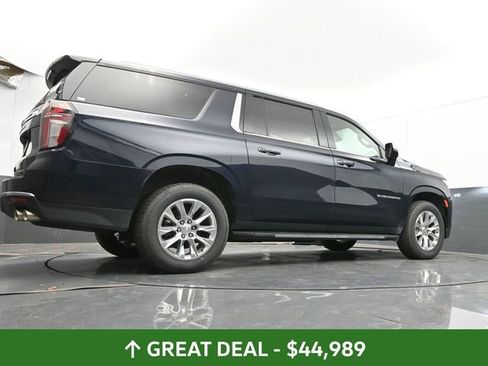 Used 2023 Chevrolet Suburban Premier image 31