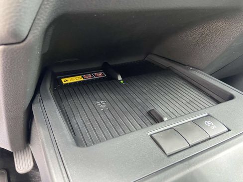 Used 2026 Toyota Corolla Cross LE FWD image 23