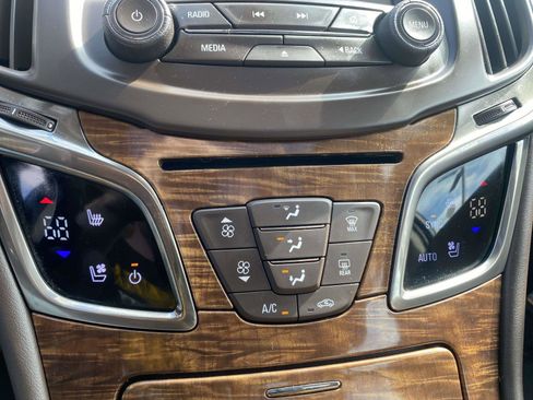 Used 2014 Buick LaCrosse Premium w/ Driver Confidence Package image 27