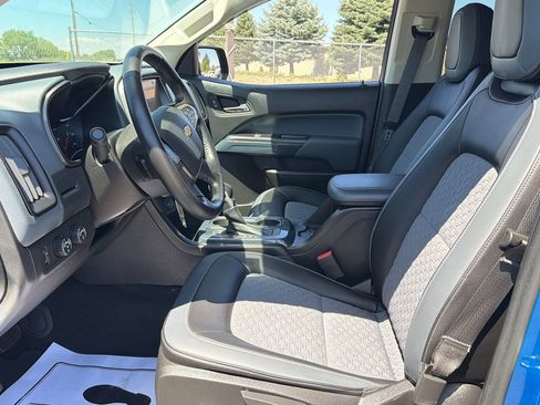 Used 2022 Chevrolet Colorado Z71 AWD/4WD image 10