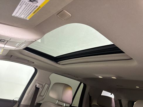 Used 2019 GMC Yukon SLT RWD image 8
