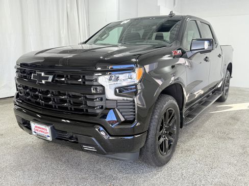 Certified 2023 Chevrolet Silverado 1500 RST w/ Convenience Package II image 3