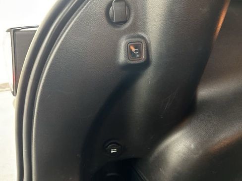 Used 2022 Jeep Compass Limited w/ Elite Group image 30