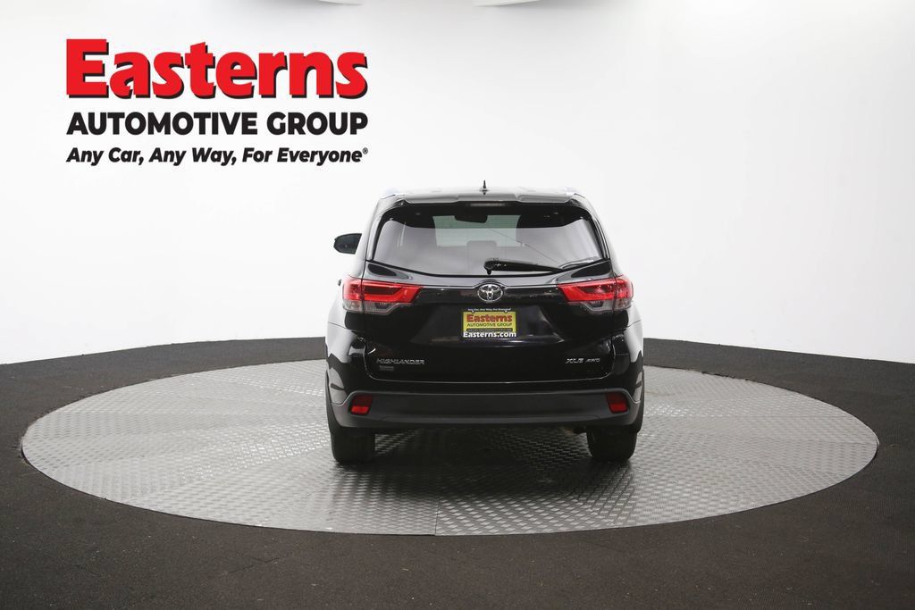 Used 2019 Toyota Highlander XLE AWD/4WD image 40