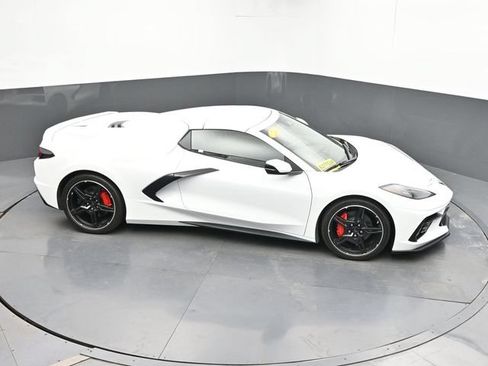 Used 2024 Chevrolet Corvette Stingray Premium Conv w/ Battery Protection Package RWD image 30