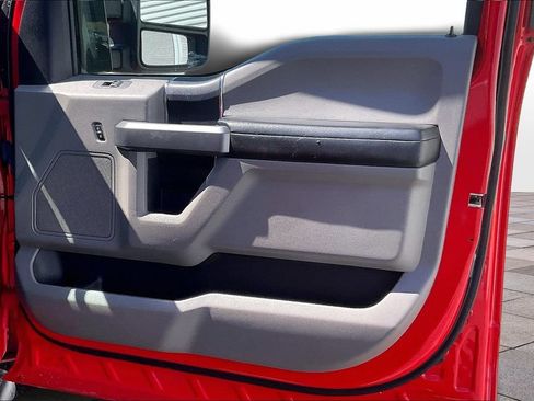Used 2018 Ford F150 XLT AWD/4WD image 24