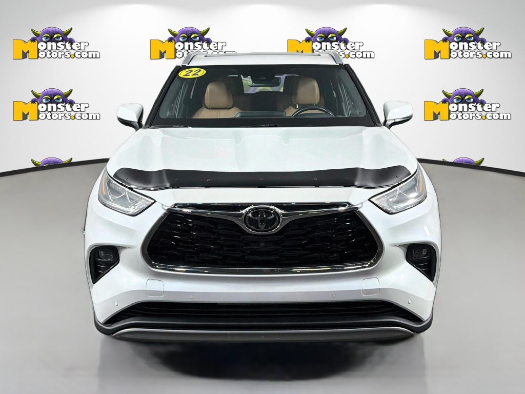 Used 2022 Toyota Highlander Platinum AWD/4WD image 2