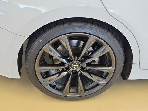 Used 2025 Lexus IS 350 F Sport RWD image 9