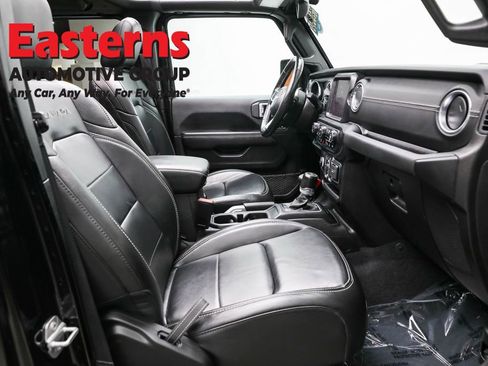 Used 2021 Jeep Wrangler Unlimited Sahara w/ Cold Weather Group AWD/4WD image 26