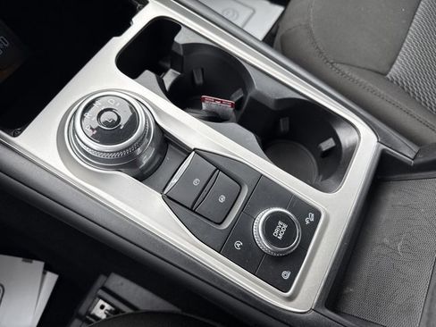 Certified 2024 Ford Explorer XLT image 28