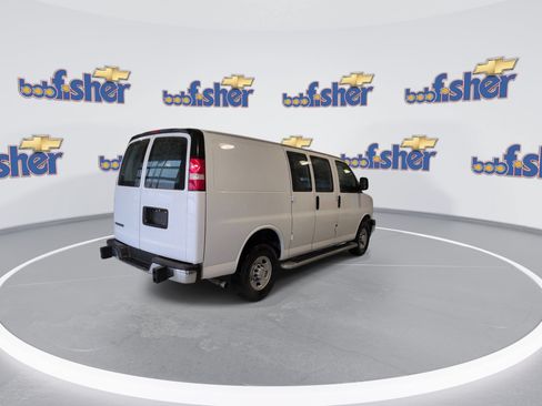Used 2024 Chevrolet Express 2500 w/ Driver Convenience Package RWD image 8