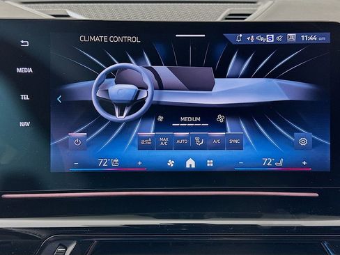 New 2026 BMW X2 xDrive28i w/ Technology Package AWD/4WD image 14