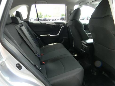 Used 2023 Toyota RAV4 LE AWD/4WD image 21