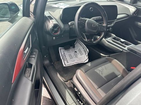 Used 2024 Chevrolet Equinox EV RS FWD image 5