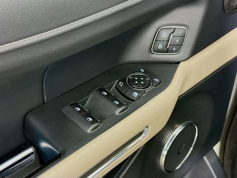 Used 2022 Ford Expedition XLT image 20