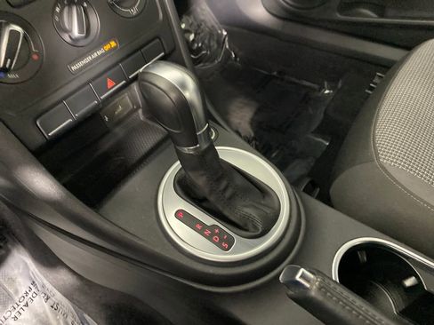 Used 2017 Volkswagen Beetle 1.8T image 16