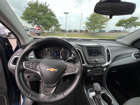 Used 2024 Chevrolet Equinox LT AWD/4WD image 39