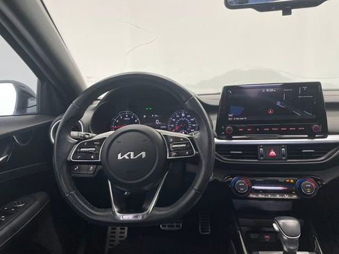 Used 2022 Kia Forte GT-Line w/ GT-Line Premium Package FWD image 3