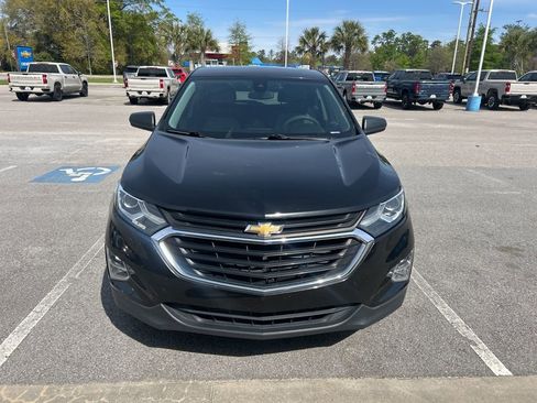 Used 2020 Chevrolet Equinox LS image 2