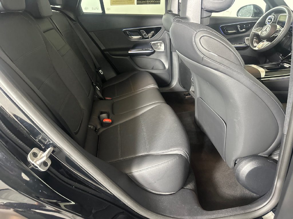 Certified 2026 Mercedes-Benz GLC 300 4MATIC image 17