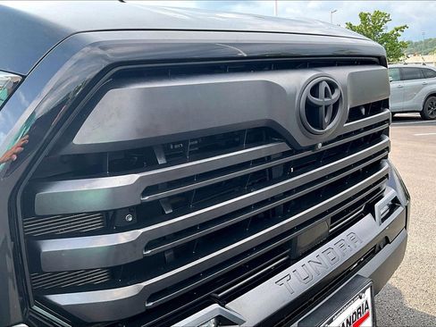 Used 2024 Toyota Tundra Limited AWD/4WD image 28