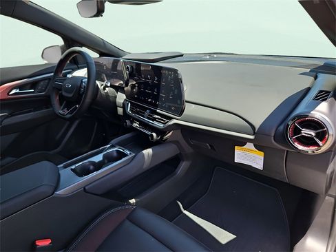 New 2025 Chevrolet Equinox EV RS w/ Convenience Package II image 21