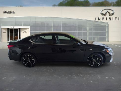 Used 2026 Nissan Altima 2.5 SR FWD image 3