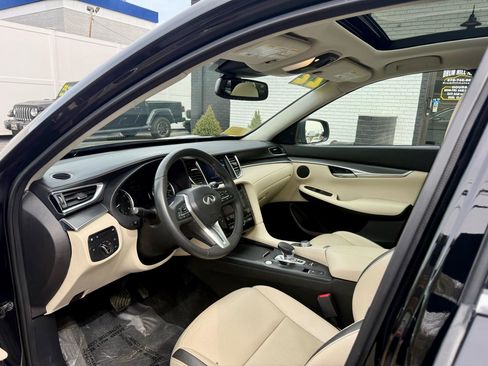 Used 2022 INFINITI QX50 Luxe w/ Cargo Package AWD/4WD image 16