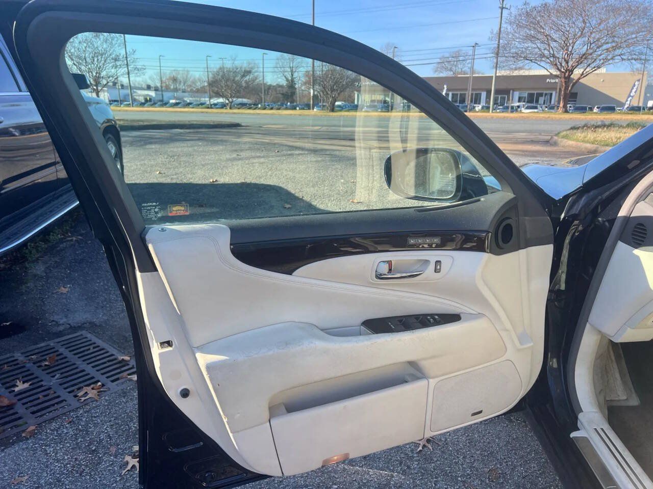 Used 2007 Lexus LS 460 RWD image 16