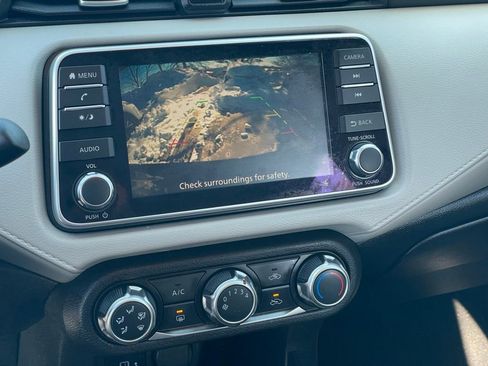 Certified 2022 Nissan Versa SV w/ Trunk Package image 18