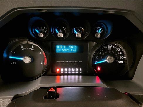 Used 2015 Ford F550 4x4 Regular Cab Super Duty image 19