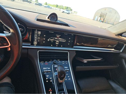 Used 2017 Porsche Panamera Turbo Executive w/ Sport Chrono Package AWD/4WD image 9