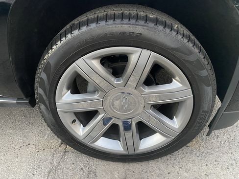 Used 2018 Cadillac Escalade Premium Luxury image 8