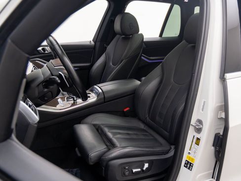 Used 2021 BMW X5 xDrive40i w/ Premium Package image 17