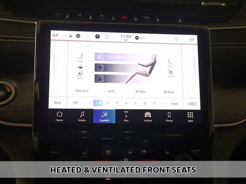 Used 2023 Jeep Grand Cherokee Limited w/ Luxury Tech Group II image 7