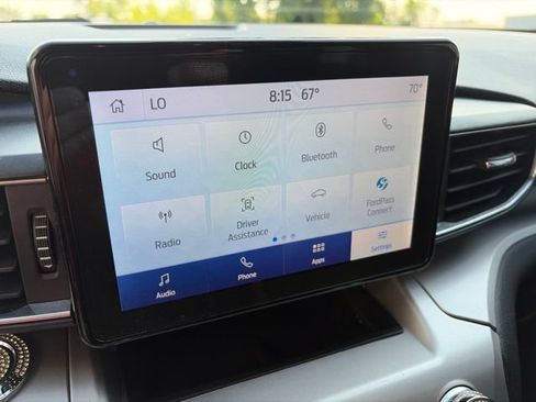 Used 2022 Ford Explorer XLT w/ Equipment Group 202A AWD/4WD image 21