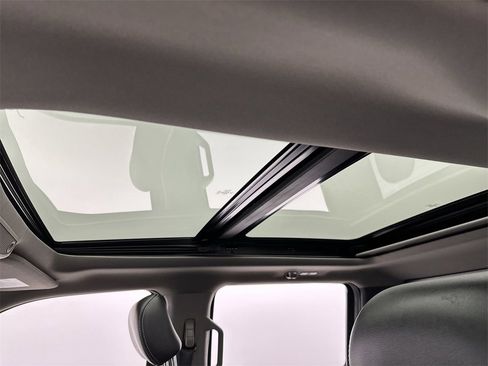 Used 2019 Ford F150 Lariat w/ Equipment Group 502A Luxury image 22