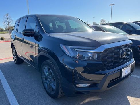 Used 2023 Honda Passport EX-L image 2