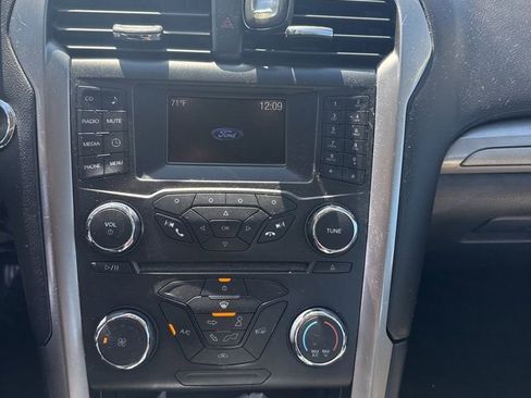 Used 2018 Ford Fusion S image 11