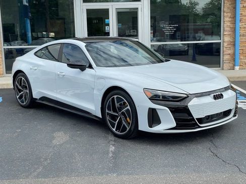 Used 2024 Audi RS e-tron GT w/ Carbon Performance Package AWD/4WD image 1