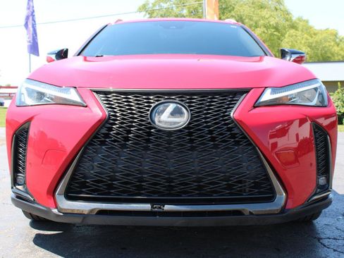 Used 2019 Lexus UX 200 F Sport w/ F Sport Premium Package FWD image 2