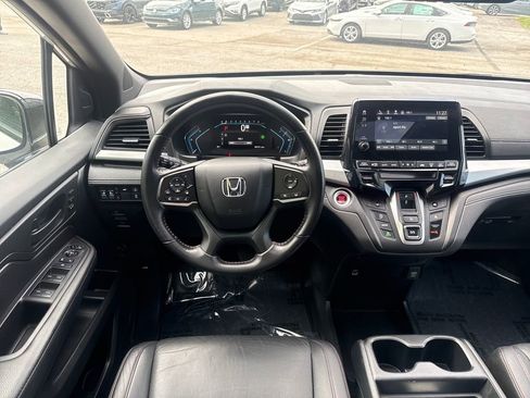 Certified 2023 Honda Odyssey Sport image 13